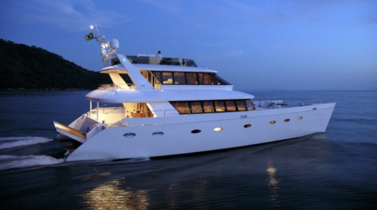 luxury catamaran day charter